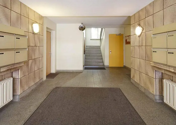 Terrific 2bd Flat Near Center And - 5 *