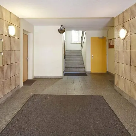 Terrific 2bd Flat Near Center And - 5 *