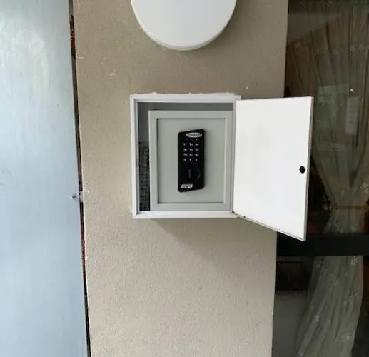 Apartment Terrific 2bd Flat Near Center And - 5